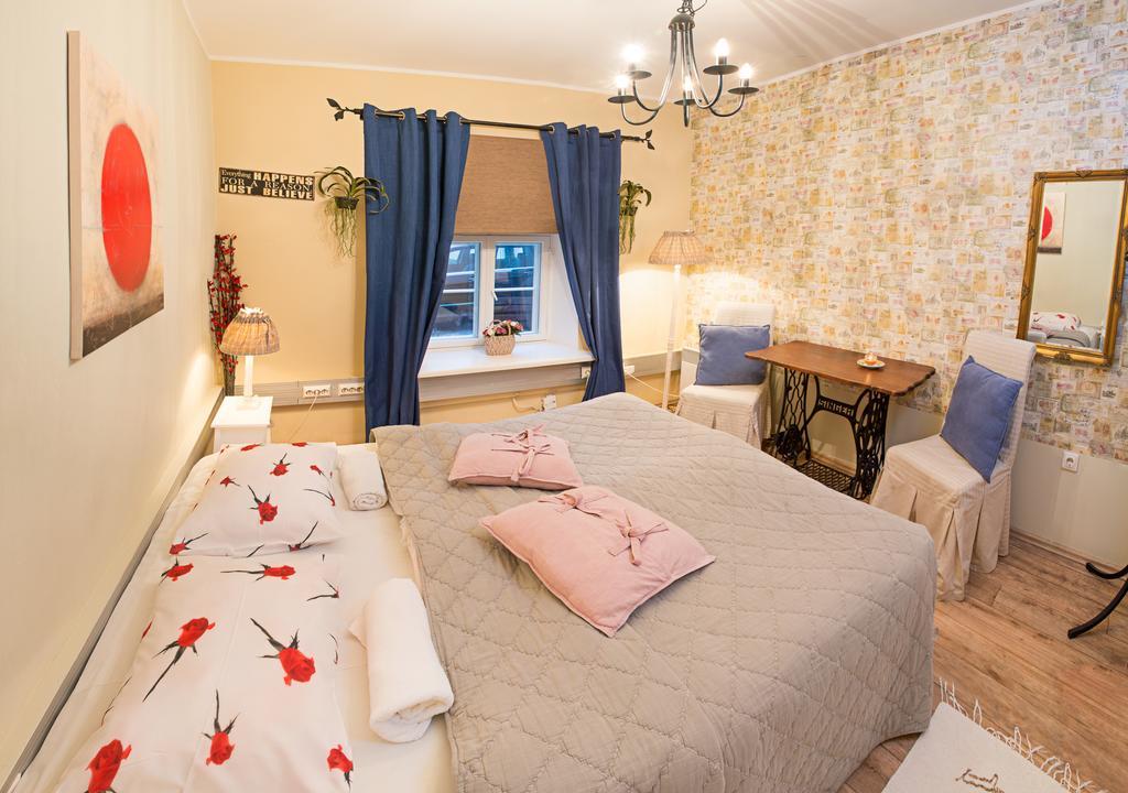 Oldhouse Hostel Tallinn Extérieur photo