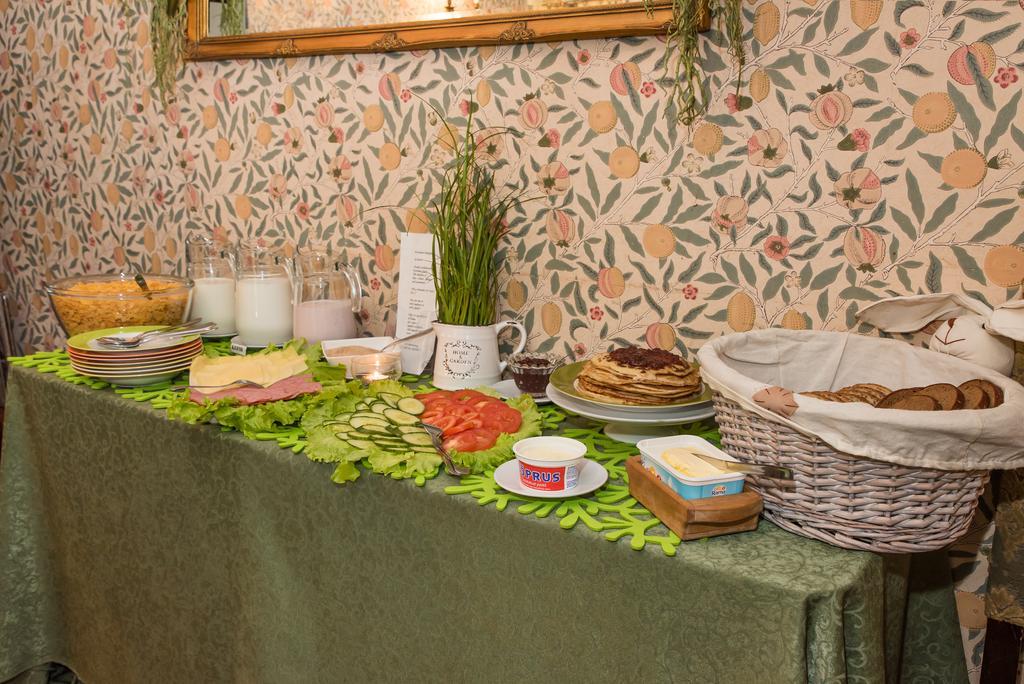 Oldhouse Hostel Tallinn Extérieur photo