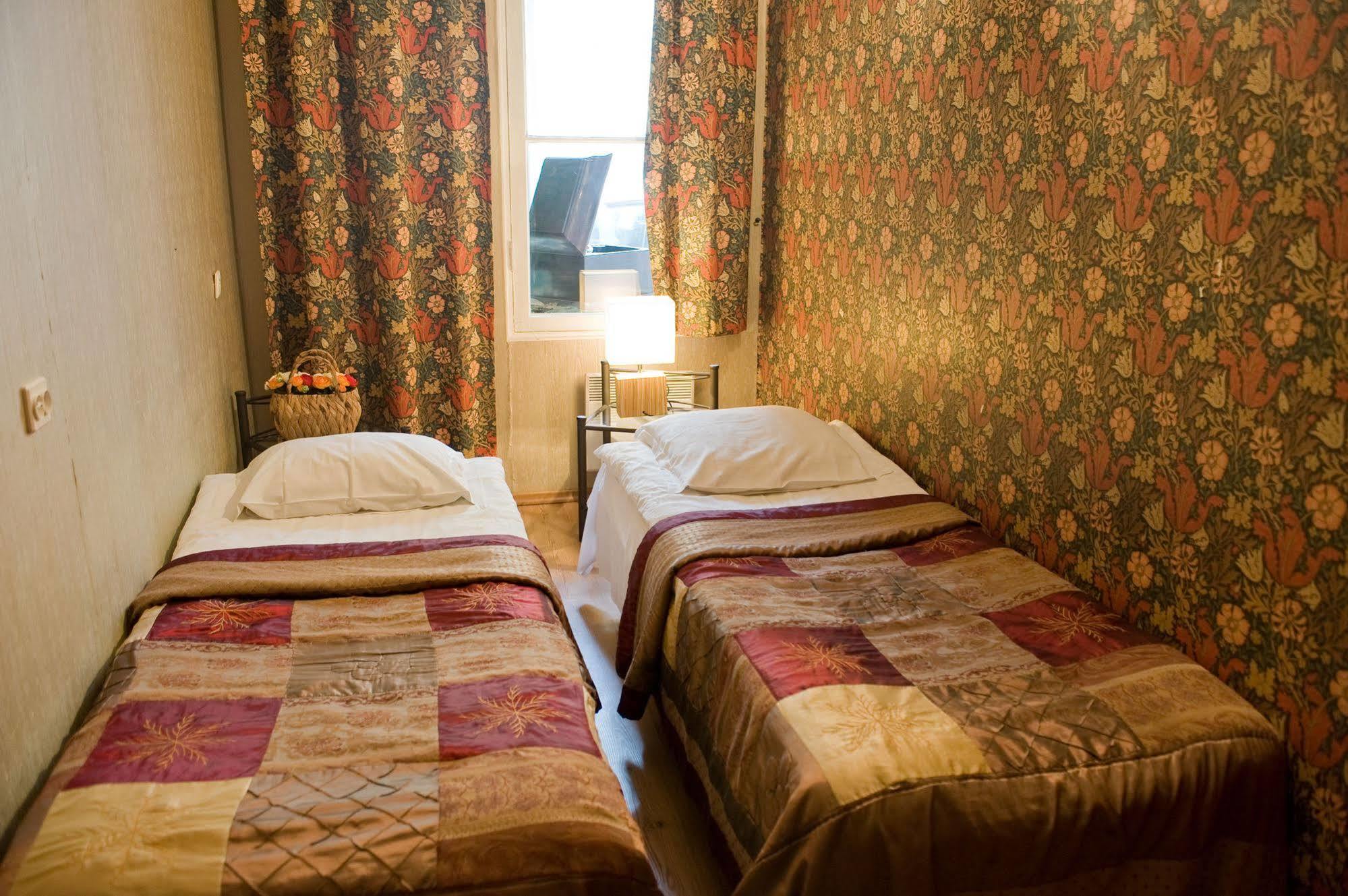 Oldhouse Hostel Tallinn Extérieur photo