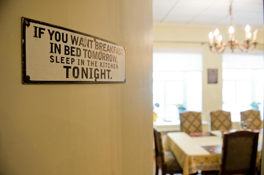 Oldhouse Hostel Tallinn Extérieur photo